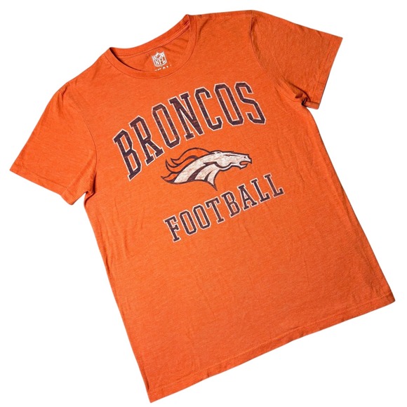 Team Apparel Other - Denver Broncos T Shirt Mens M Orange NFL Team Apparel Football Distressed